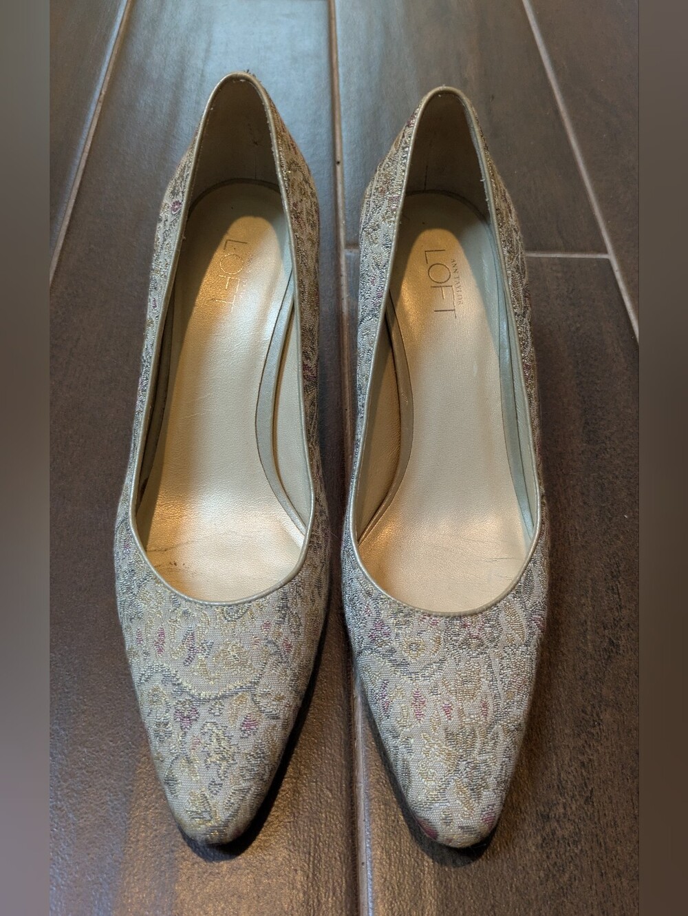 Ann Taylor LOFT Gold Tapestry Floral Pointed Two Pumps - Size 7.5